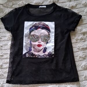 Occasion Black and White Graphic Tee with Crew Neck